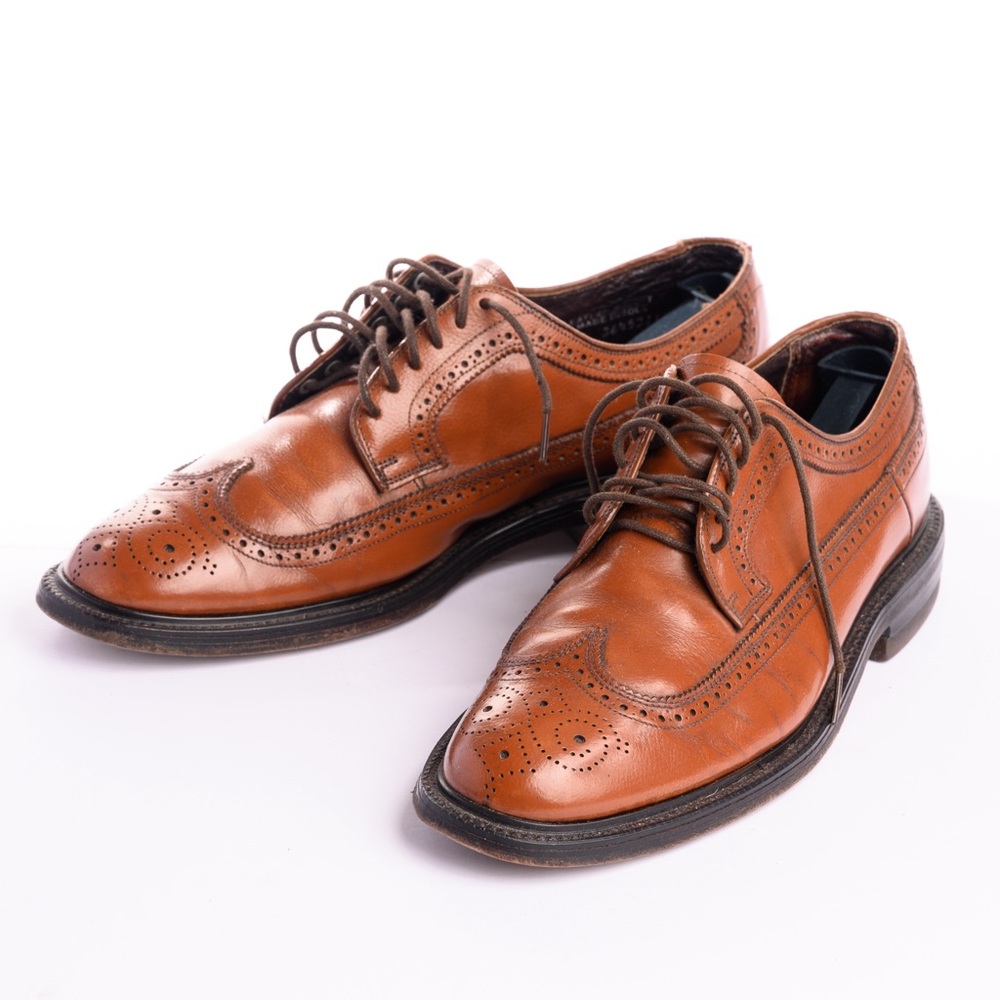 Hanover LB Sheppard Men’s Wingtip Oxfords - 10.5 D, rare, vintage